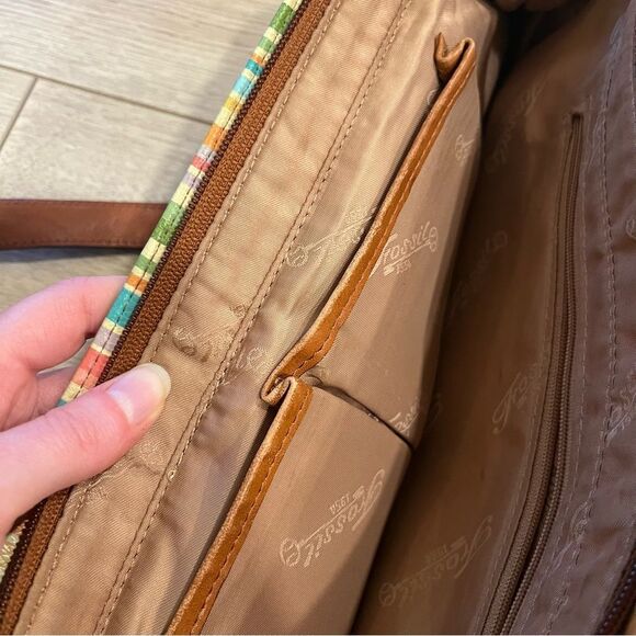 Fossil Signature Striped Multicolor Leather Shoulder Bag - Picture 7 of 11